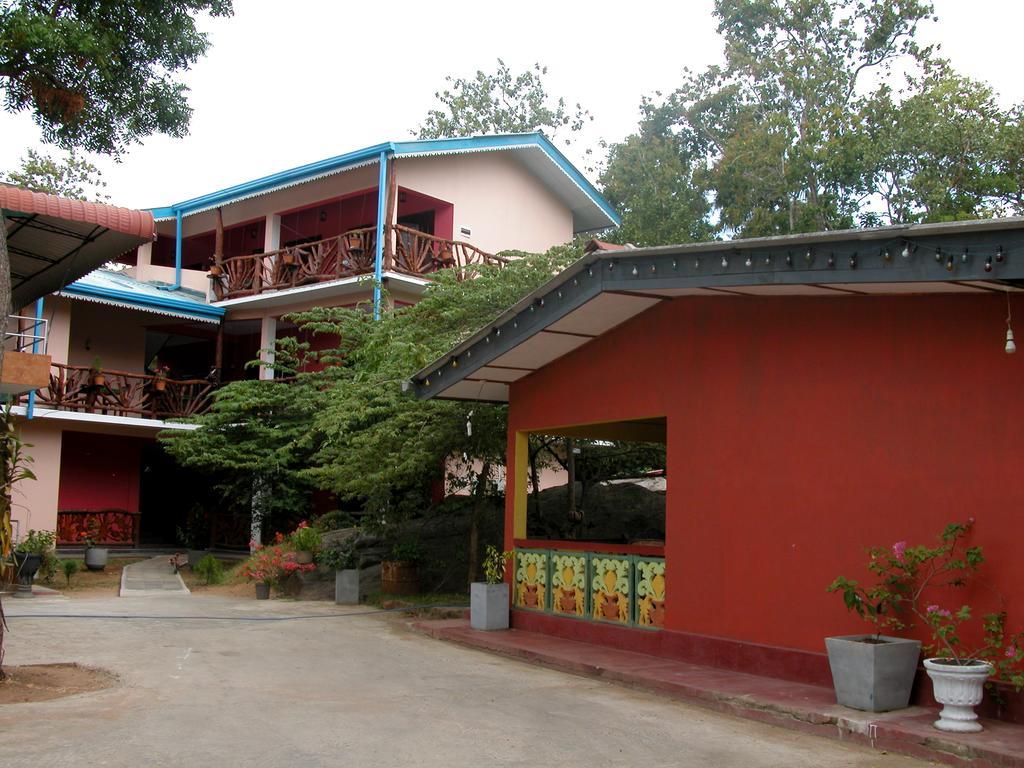 Sigiri Lion Lodge Sigiriya Exterior foto